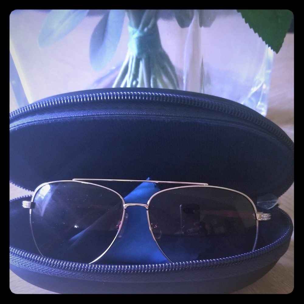 Sunglases